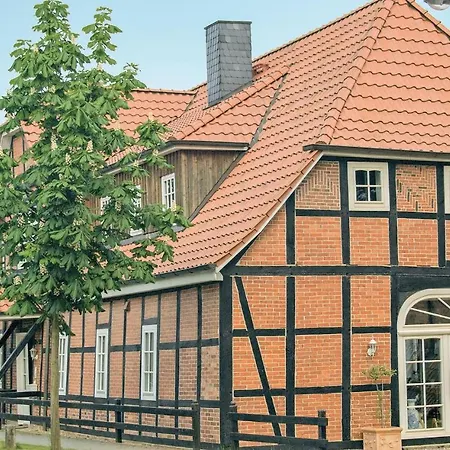 Apartment 3 Bedroom Gorgeous In